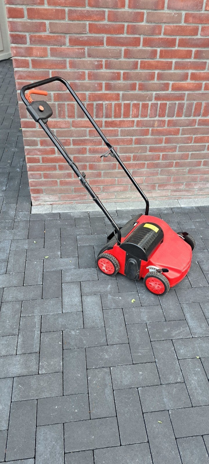 Te koop verticuteer machine., Ophalen, Gebruikt