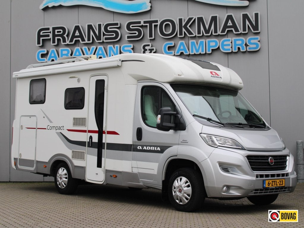 Adria Compact SL Enkele bedden | Bearlock, Ringverwarming, Fiat, 6 tot 7 meter, Bedrijf