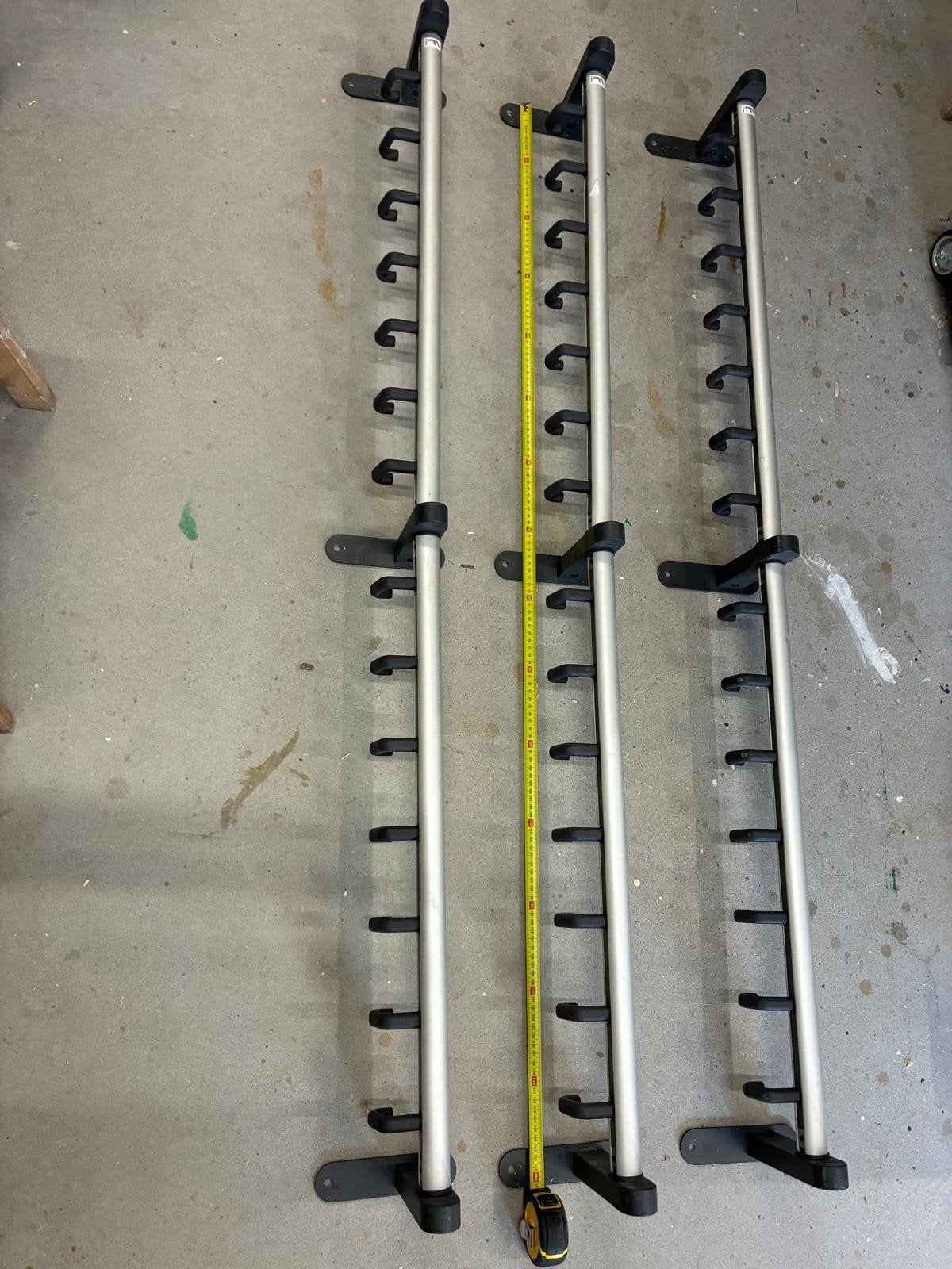 Aluminium wandkapstok 150 cm, Ophalen