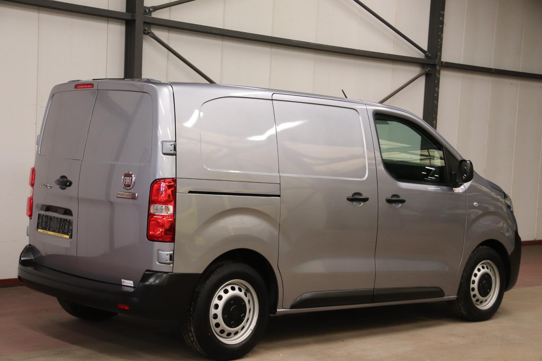 Fiat Scudo 1.5 MULTIJET 120PK COMPACT BUSINESS Fiat Scudo 1., Stof, Gebruikt, Euro 6, 4 cilinders