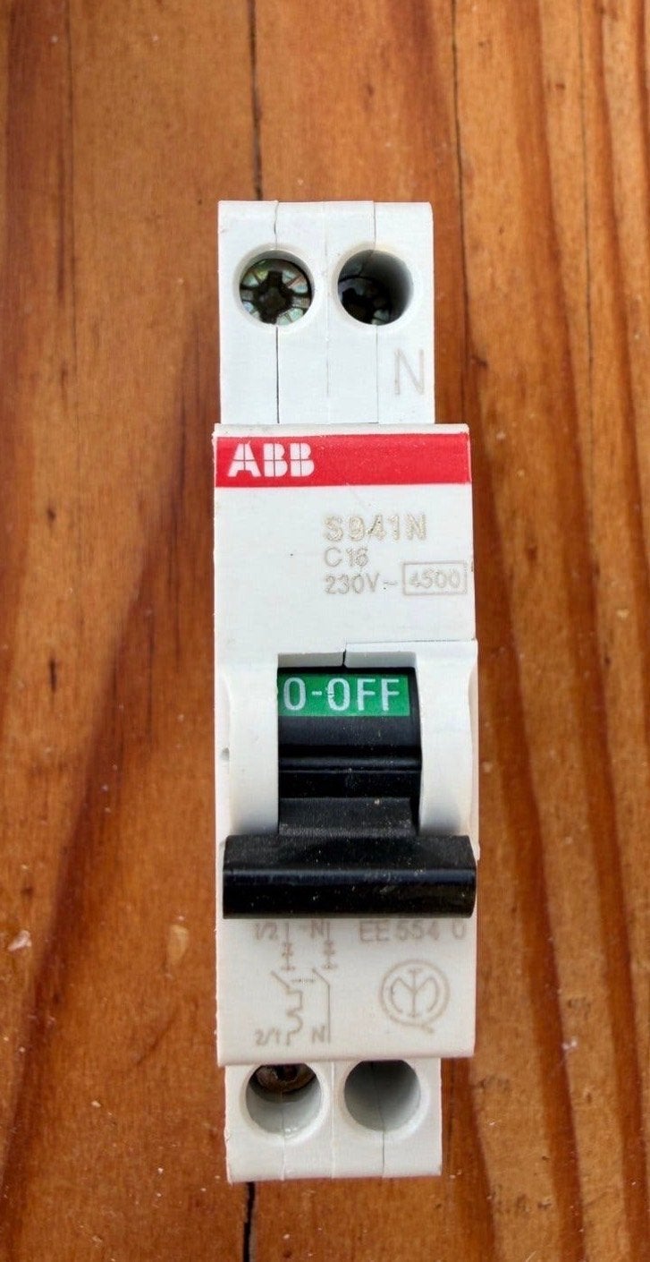 ABB S941N C16 Installatieautomaat 230V, Ophalen of Verzenden, Gebruikt, ABB, Installatieautomaat