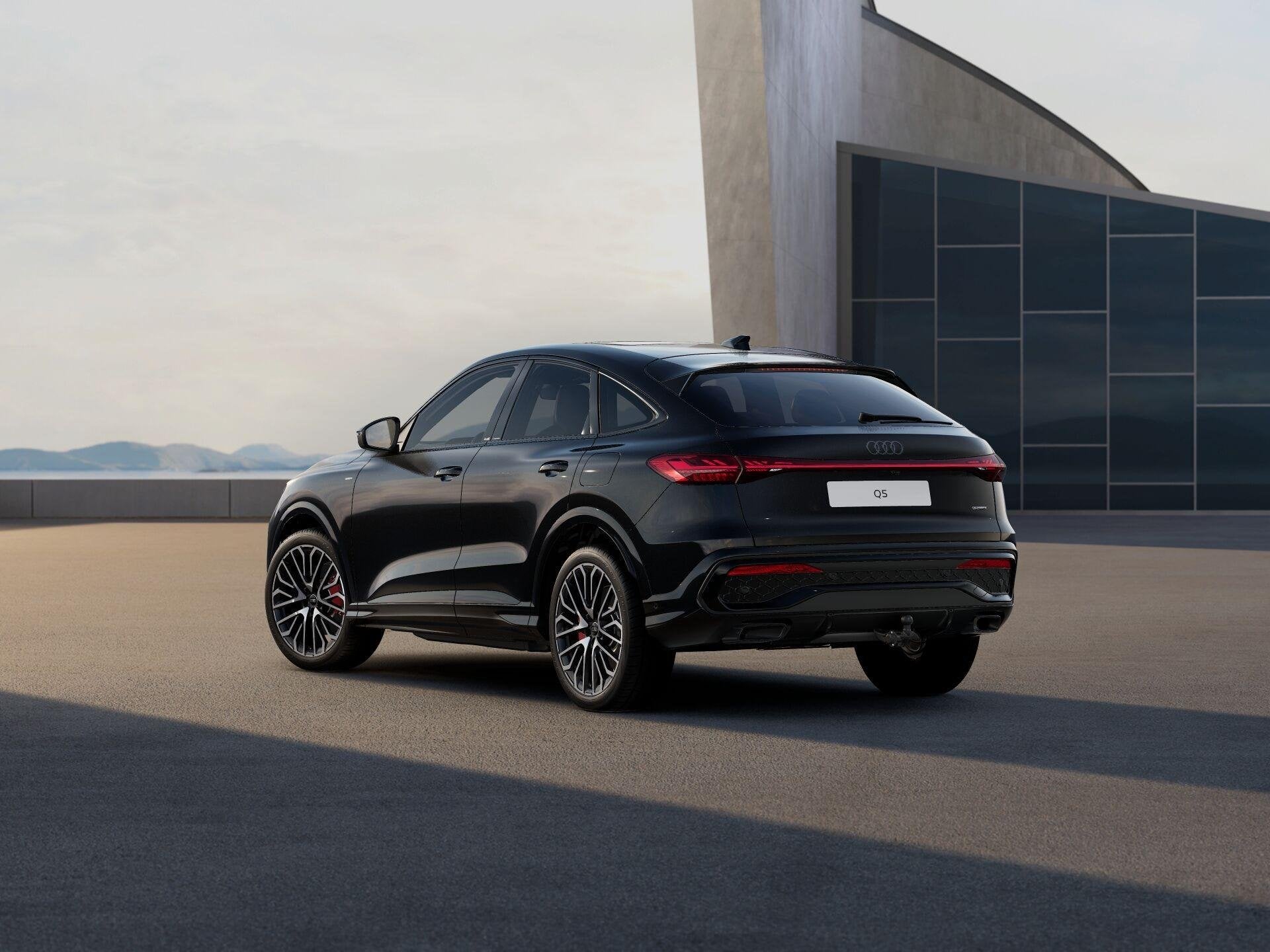 Audi Q5 Sportback 2.0 TFSI e-hybrid quattro S Edition Compet, Automaat, 12 maanden, 4 cilinders, 150 min