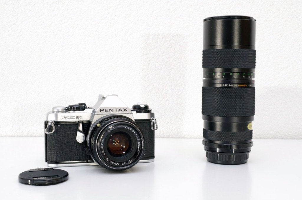 Pentax ME Super + Pentax 50mm lens + Chinon zoom lens + batt, Verzenden, Refurbished, Spiegelreflex, Pentax