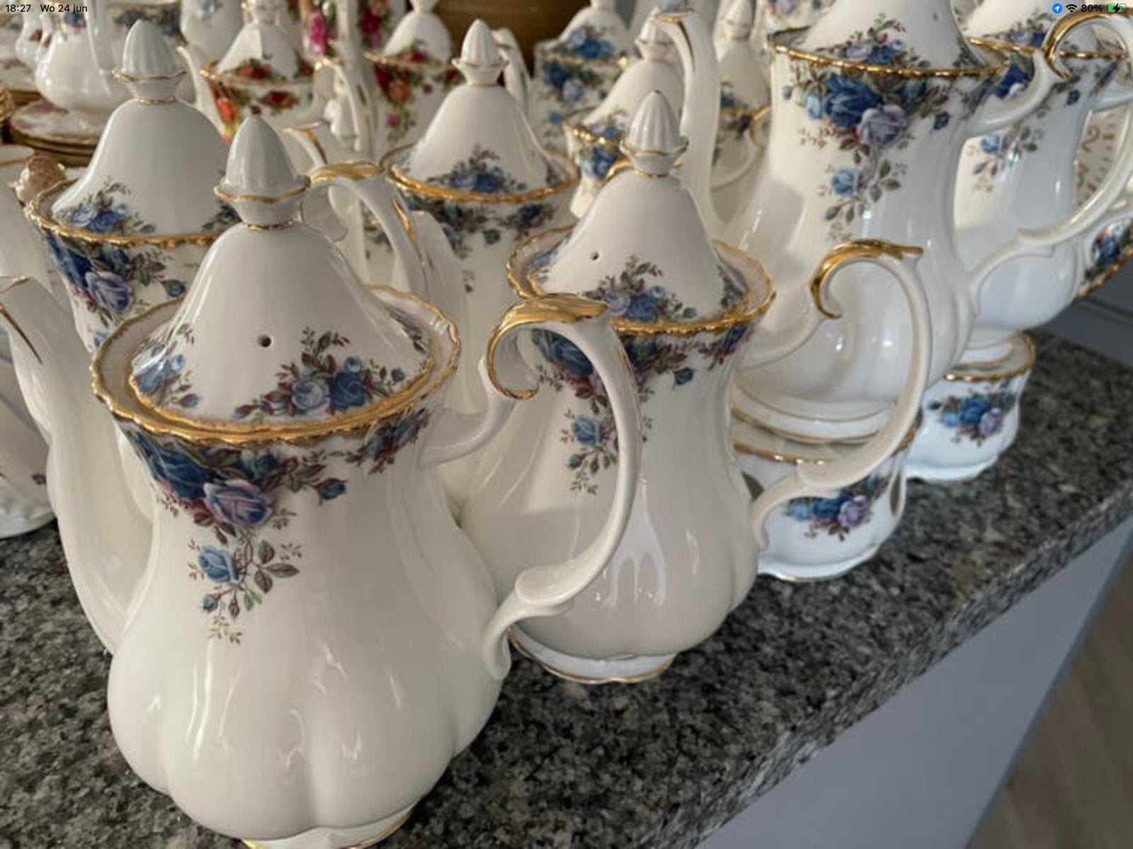 Royal albert MOONLIGHT ROSE KOFFIEKANNEN, Ophalen, Zo goed als nieuw, Porselein, Kop en/of schotel