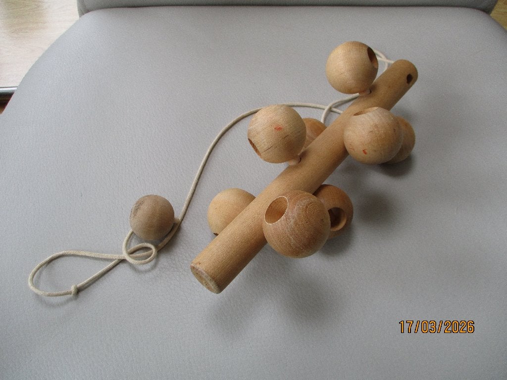 JUKKA - hout - speelgoed - Finland, Ophalen of Verzenden, Gebruikt, Duw- of Trekspeelgoed