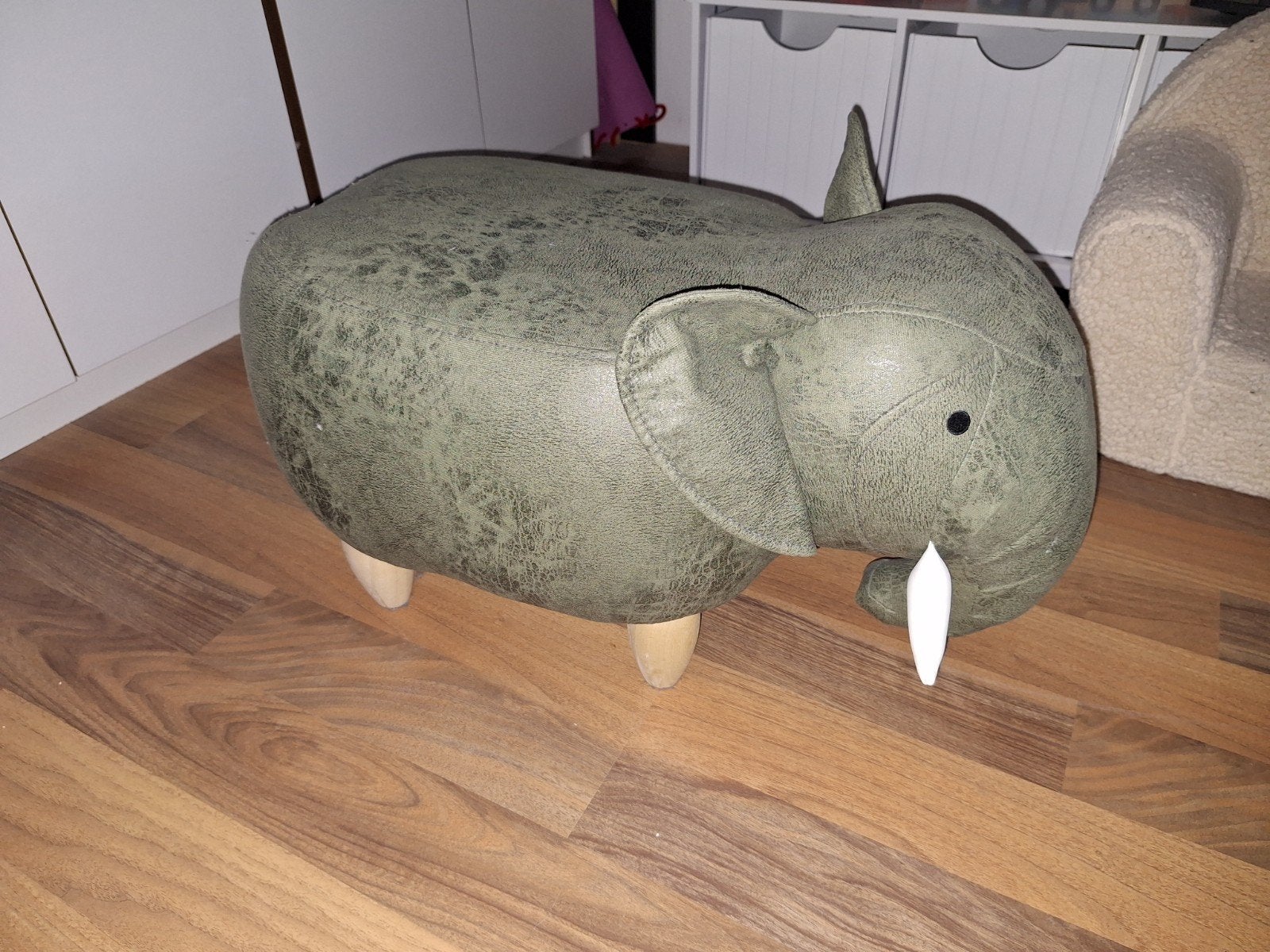 Leuke olifant poef, Kinderen en Baby's, Groen, Ophalen, Zo goed als nieuw, Zitmeubel