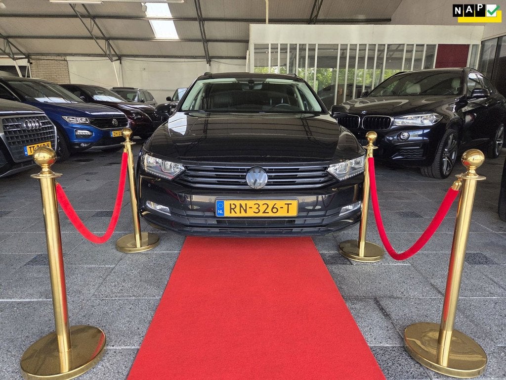 Volkswagen Passat Variant TDI 120pK AUTOMAAT EURO6! FULL !, Gebruikt, Euro 6, Zwart, Origineel Nederlands