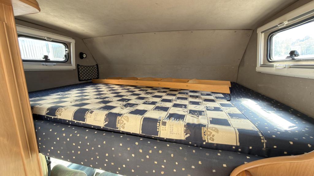 Zeer nette yountimer! De Karmann Colorado 570 Uit 2001|197dk, Caravans en Kamperen, Ringverwarming, Luifel, Bedrijf, Karmann