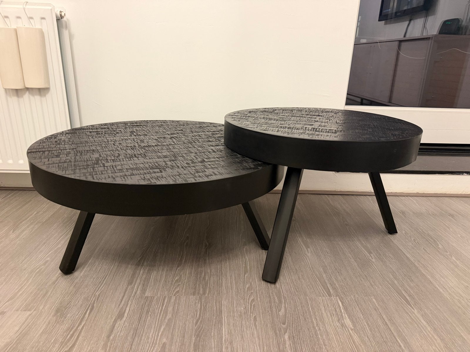 Set van 2 zwarte Housecraft Living salontafels, Ophalen, 50 tot 100 cm, Zo goed als nieuw, 5 – 50