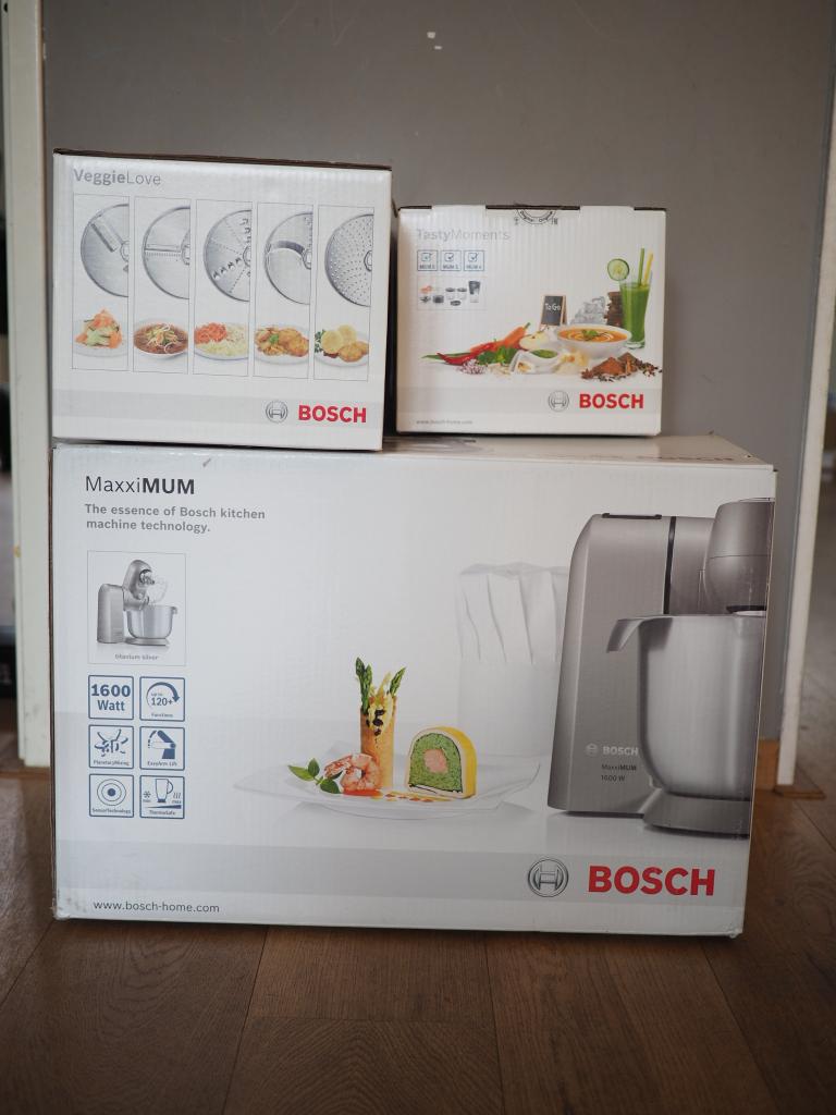 Bosch MUMXL20T en accessories, 3 tot 4 liter, Ophalen, Gebruikt, 3 snelheden of meer