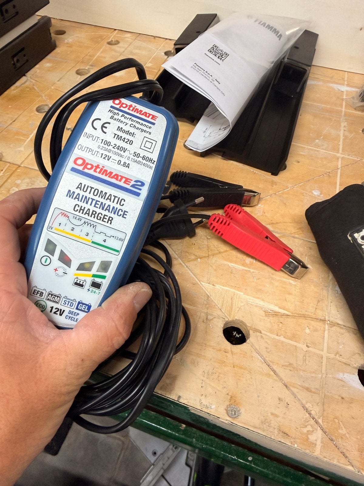 OptiMATE 2 Automatische Onderhoudslader 12V, Ophalen of Verzenden, Gebruikt, Universele onderdelen