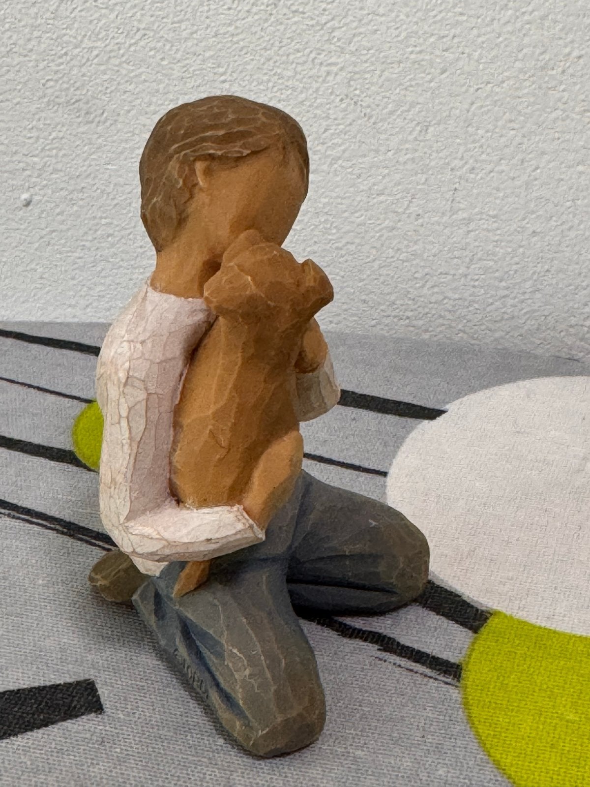 Willow Tree Beeldje 'Kindness' - Jongen met Hondje, Ophalen of Verzenden, Zo goed als nieuw, Mens