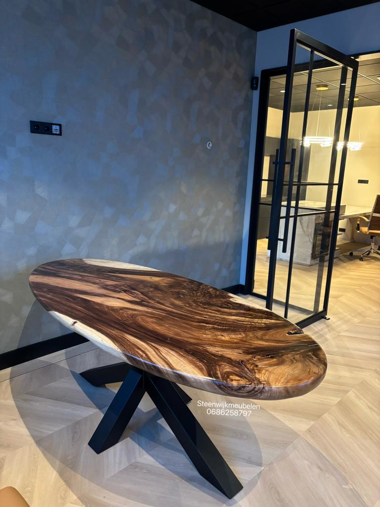 Boomstamtafel Suar - Organisch ovaal keukenblad bartafel, Huis en Inrichting, Ophalen of Verzenden, Nieuw