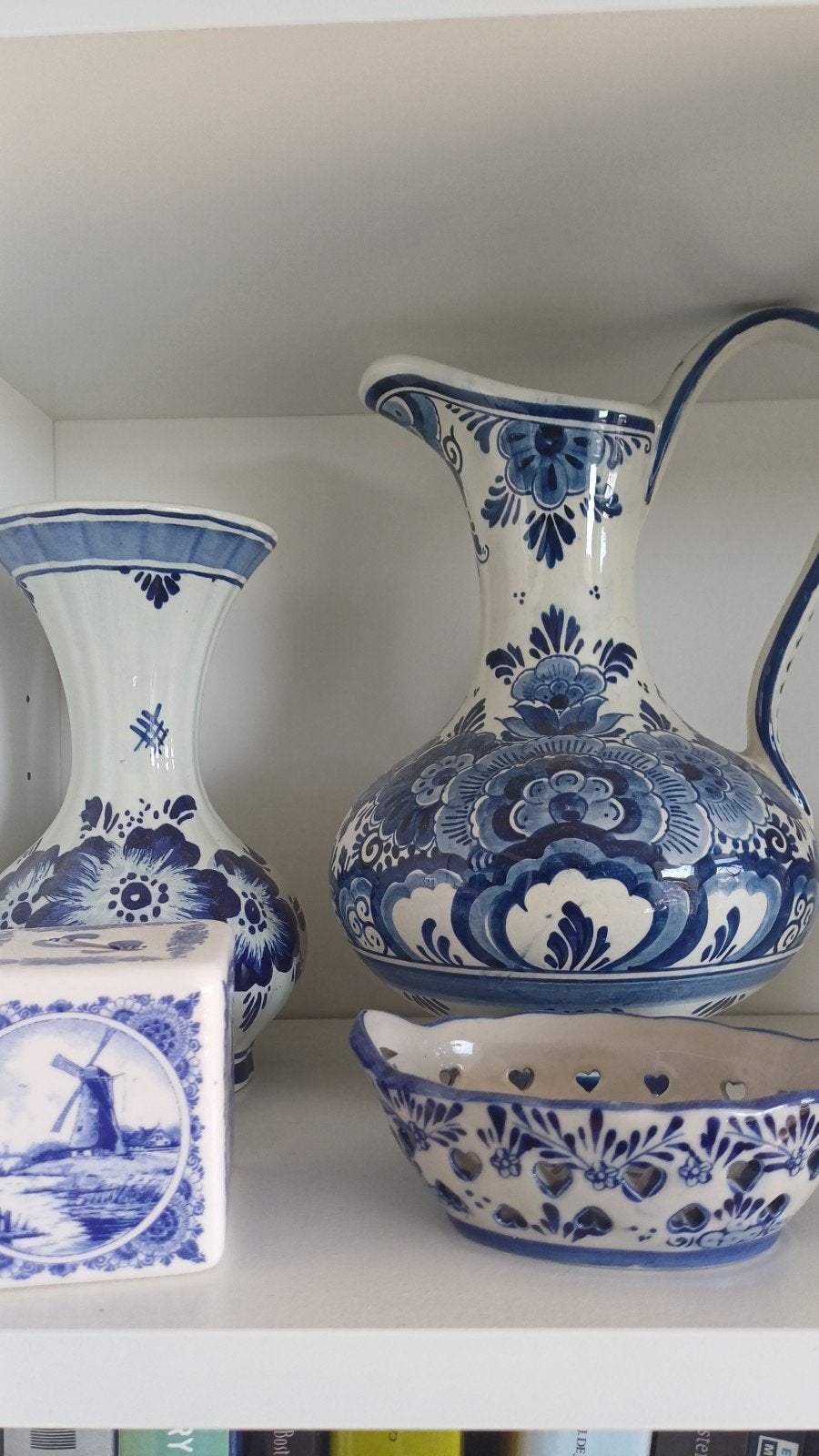 Delfts Blauw Vazen en Kom - Handgeschilderd Keramiek, Antiek en Kunst, Ophalen