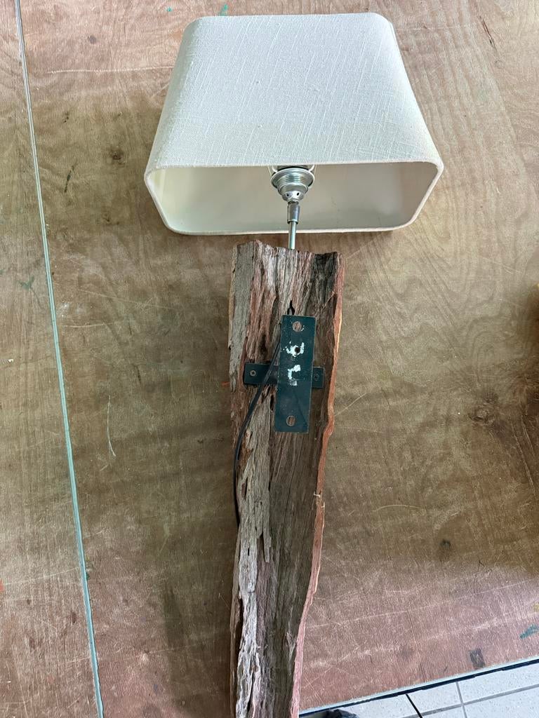 Unieke handgemaakte wandlamp van drijfhout, Huis en Inrichting, Lampen | Wandlampen, Ophalen of Verzenden, Gebruikt, Hout