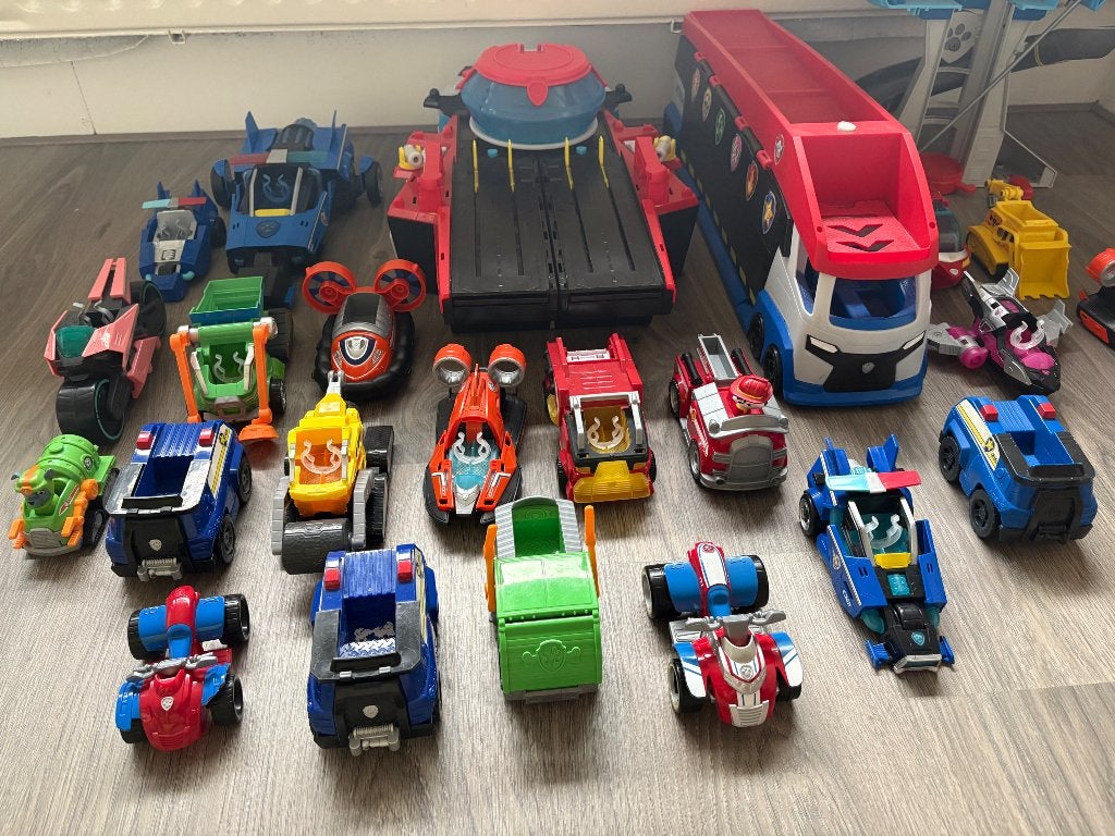 Uitgebreide Paw Patrol collectie met voertuigen en figuren, Ophalen, Gebruikt
