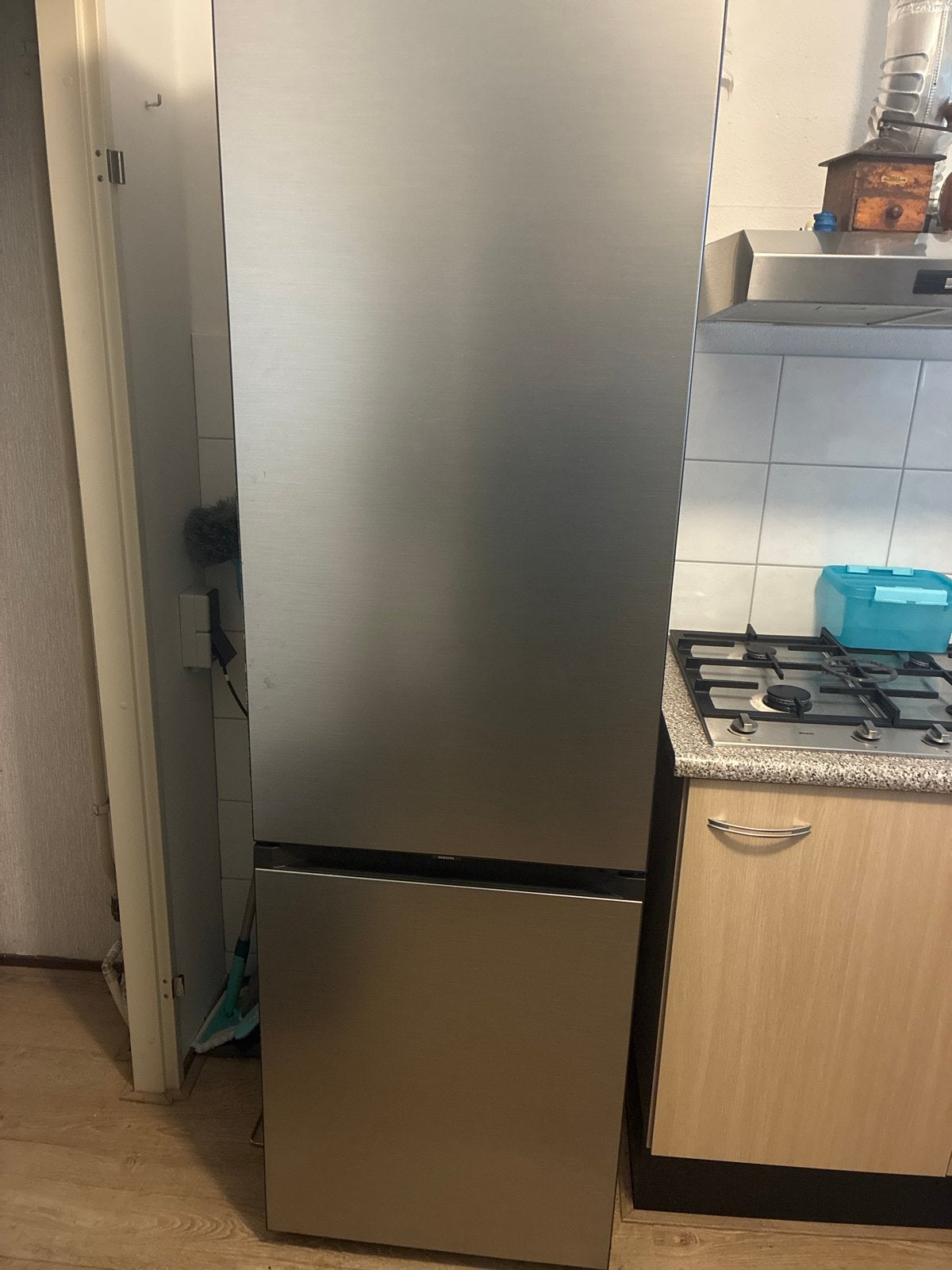 Samsung Koelkast met Vriezer - Zo goed als nieuw, Ophalen, 200 liter of meer, 60 cm of meer, Met aparte vriezer