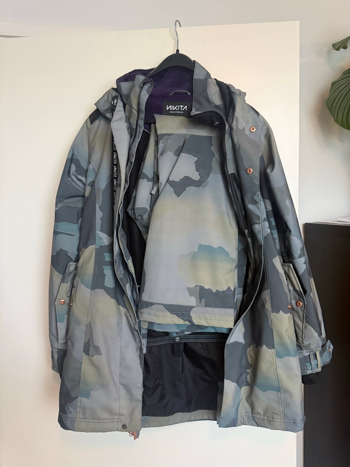 Dames Ski Pak Nikita - Jas Maat L, Broek Maat M, Kleding | Dames, Wintersportkleding, Ophalen of Verzenden, Zo goed als nieuw