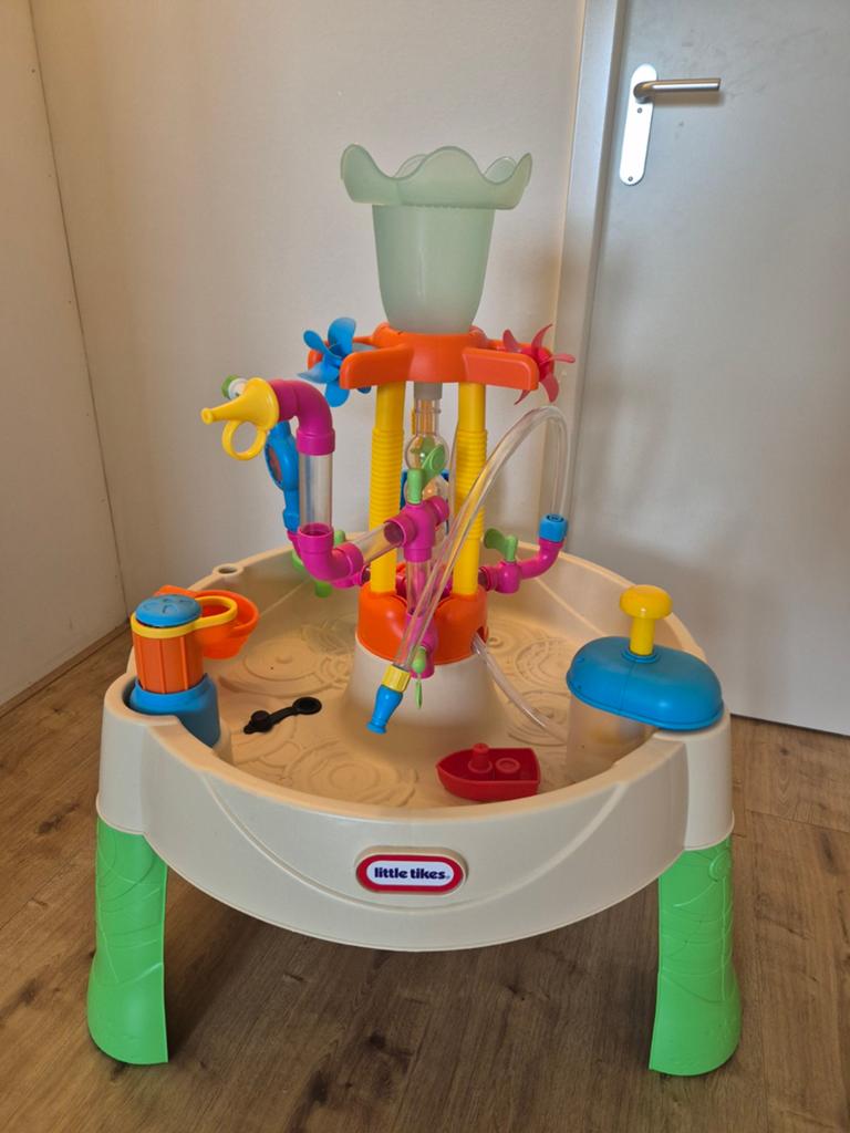 Little Tikes Zand- en Watertafel met accessoires, Ophalen, Gebruikt