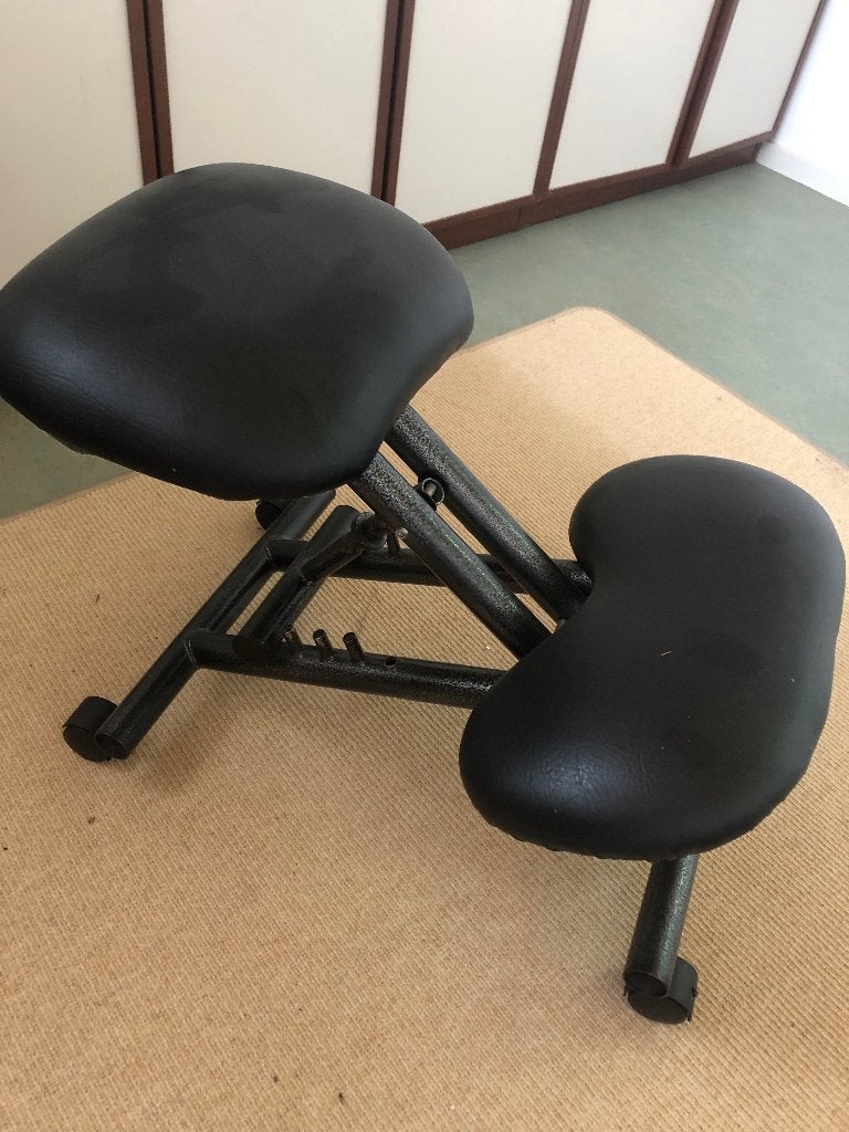 Kniestoel, Huis en Inrichting, Stoelen, Ophalen, Gebruikt, Zwart, Overige materialen