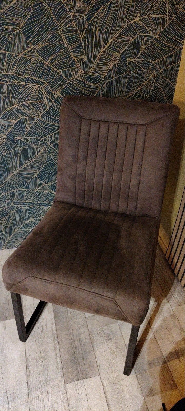 3 moderne bruine eetkamerstoel - Zo goed als nieuw, Huis en Inrichting, Ophalen of Verzenden, Zo goed als nieuw, Metaal, Modern