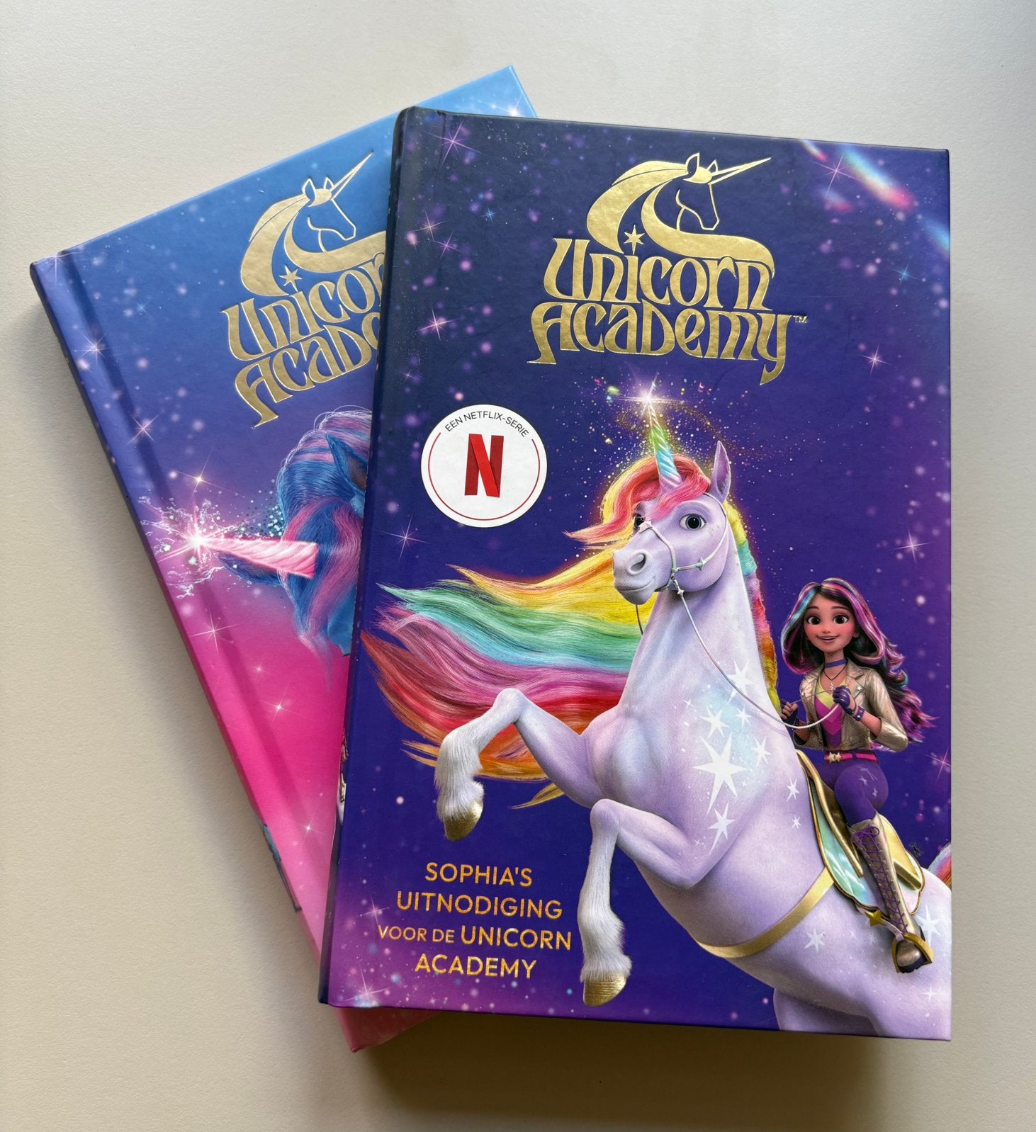 Unicorn Academy boeken deel 1 & 2, Ophalen of Verzenden, Zo goed als nieuw, Fictie algemeen