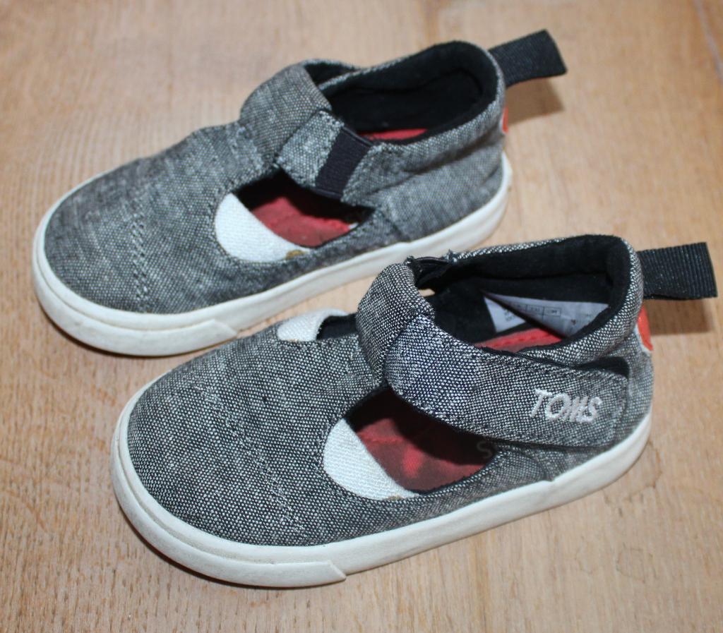 Toms schoenen maat T5 (21), Schoentjes, Ophalen of Verzenden, Zo goed als nieuw, Toms