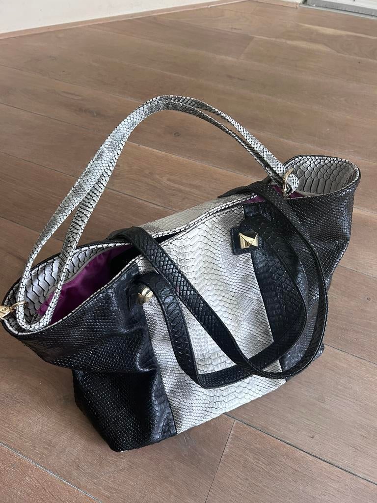 Lola Casademunt tas, Ophalen, Zo goed als nieuw, Zwart, Handtas