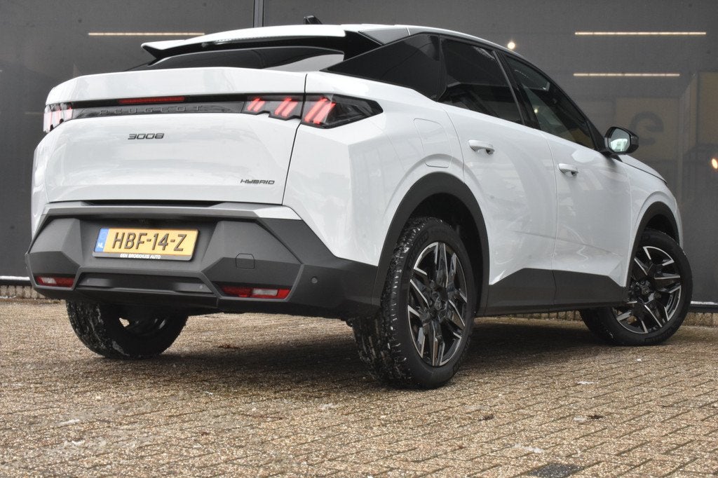 Peugeot 3008 1.2 Hybrid Allure 145pk, Gebruikt, Euro 6, 1199 cc, Wit