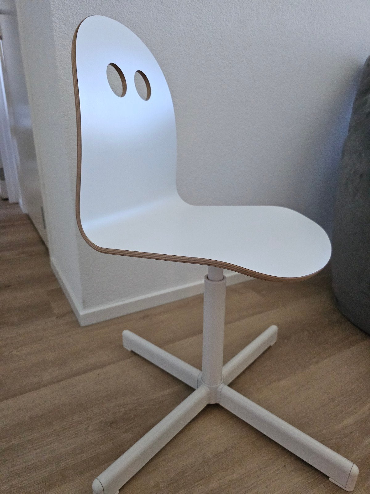 Kinder bureaustoel Ikea, Huis en Inrichting, Bureaustoelen, Ophalen, Zo goed als nieuw, Wit