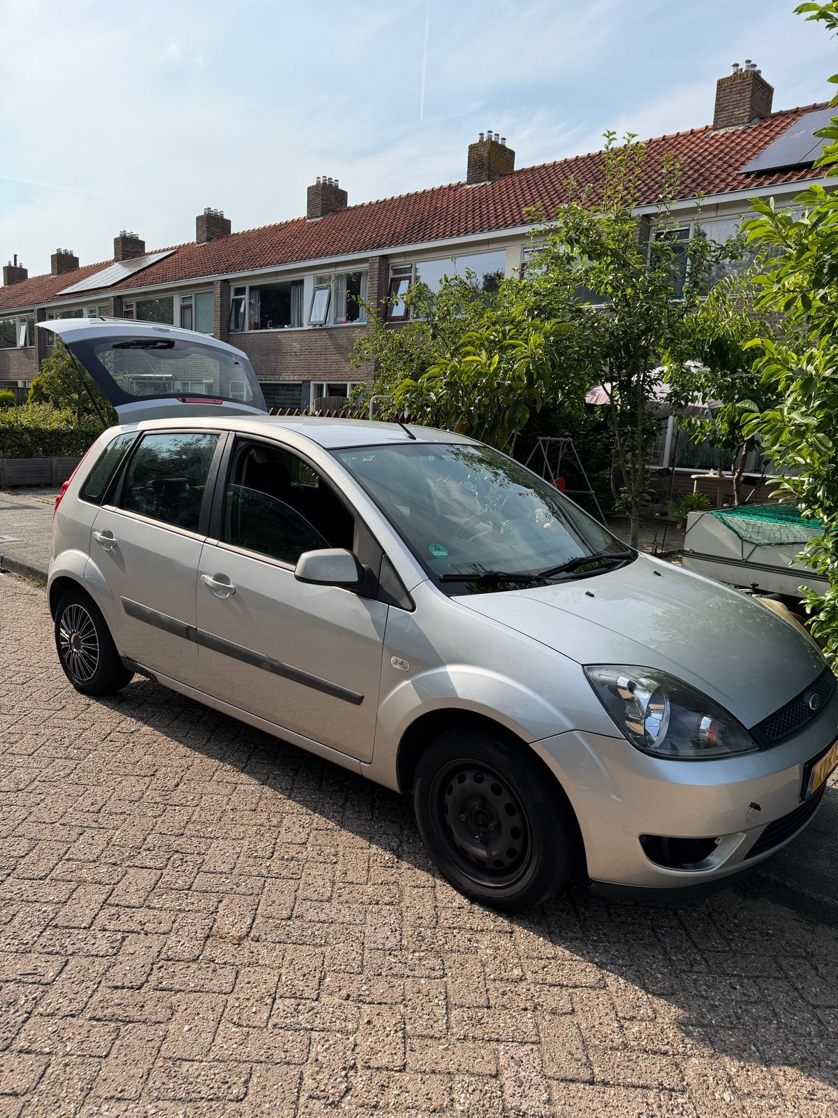 Ford Fiësta 1.4 16V 5DR 2008 Grijs, Auto's, Voorwielaandrijving, 40 €/maand, 4 cilinders, 1001 kg