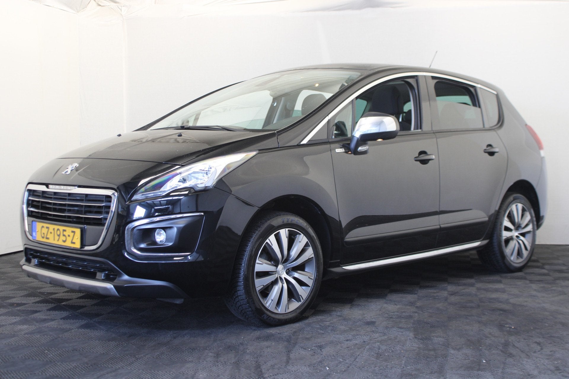 Peugeot 3008 1.2 PureTech Style (bj 2015), Voorwielaandrijving, Stof, Gebruikt, 1199 cc