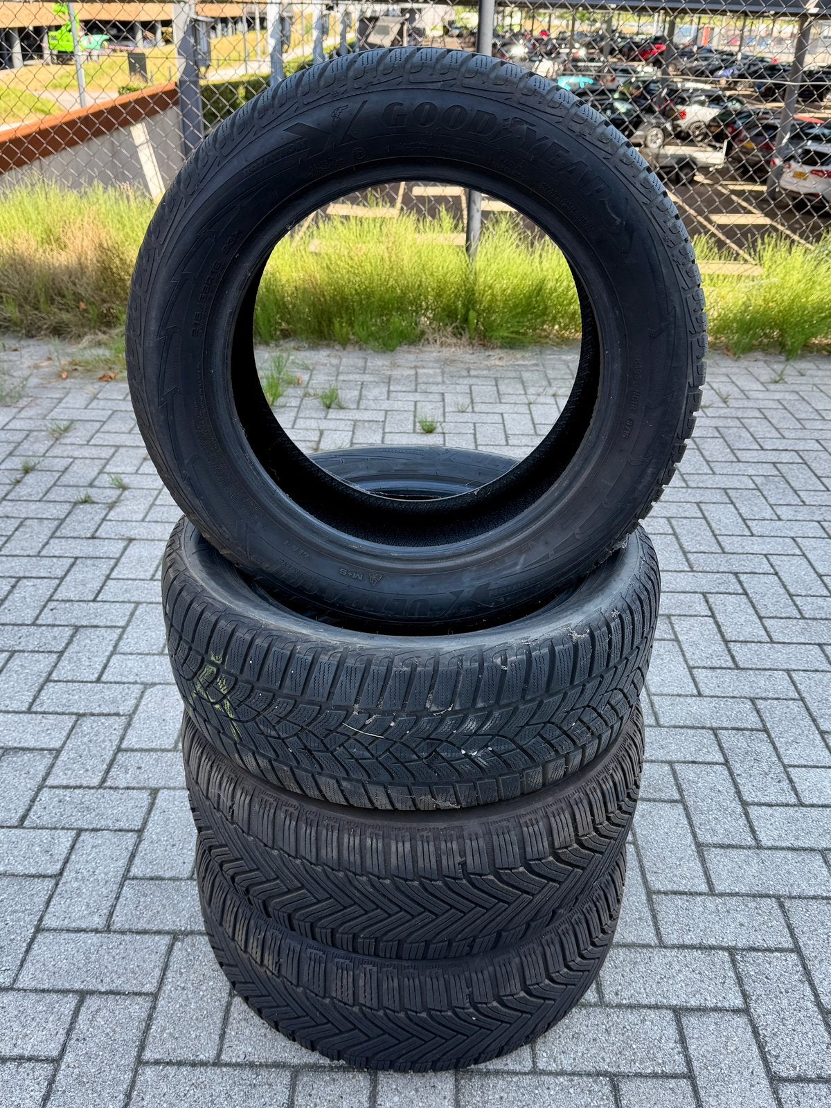 Set van 4 gebruikte winterbanden - 215/55/16, Ophalen, 16 inch, Winterbanden, Band(en)