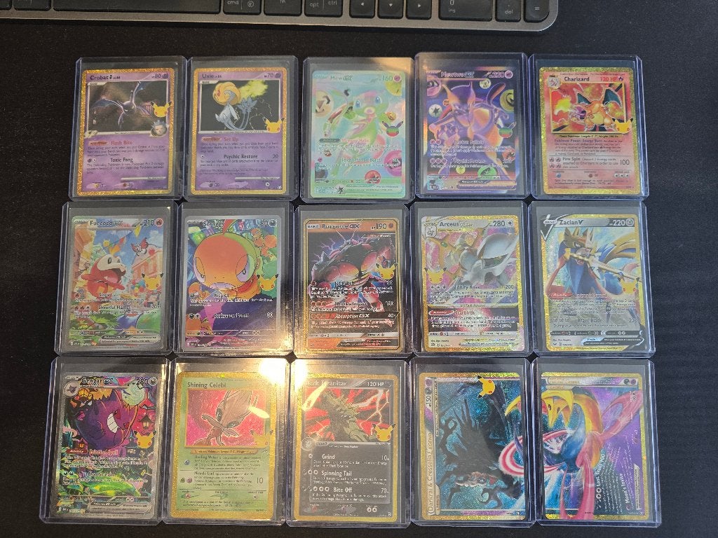 Pokemon 30th anniversary hits, Hobby en Vrije tijd, Ophalen, Nieuw, Foil
