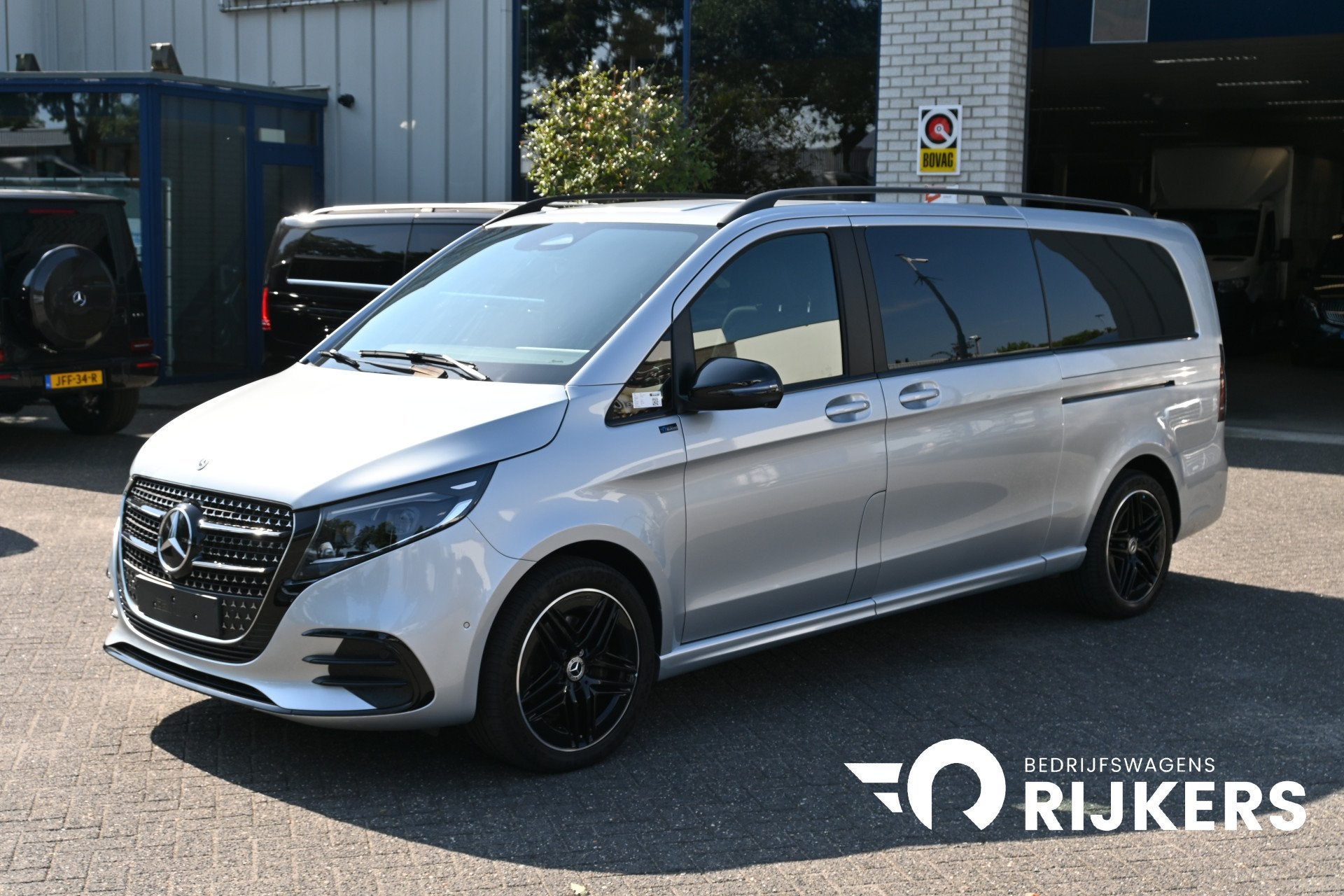 Mercedes-Benz V-Klasse 300d 4-Matic Exclusive AMG L3 DC Stoe, Gebruikt, Euro 6, 4 cilinders, Met garantie (alle)