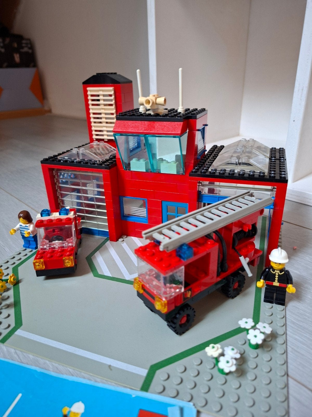 LEGO 6385 Brandweerkazerne - Vintage Legoland City Set, Kinderen en Baby's, Speelgoed | Duplo en Lego, Gebruikt, Lego, Ophalen of Verzenden