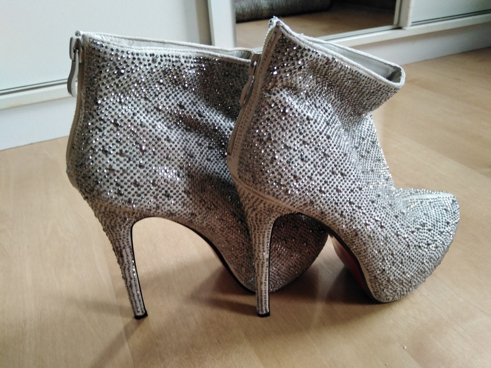 Glitter laarsjes, Kleding | Dames, Schoenen, Overige kleuren, Lage of Enkellaarzen, Nieuw, Ophalen of Verzenden
