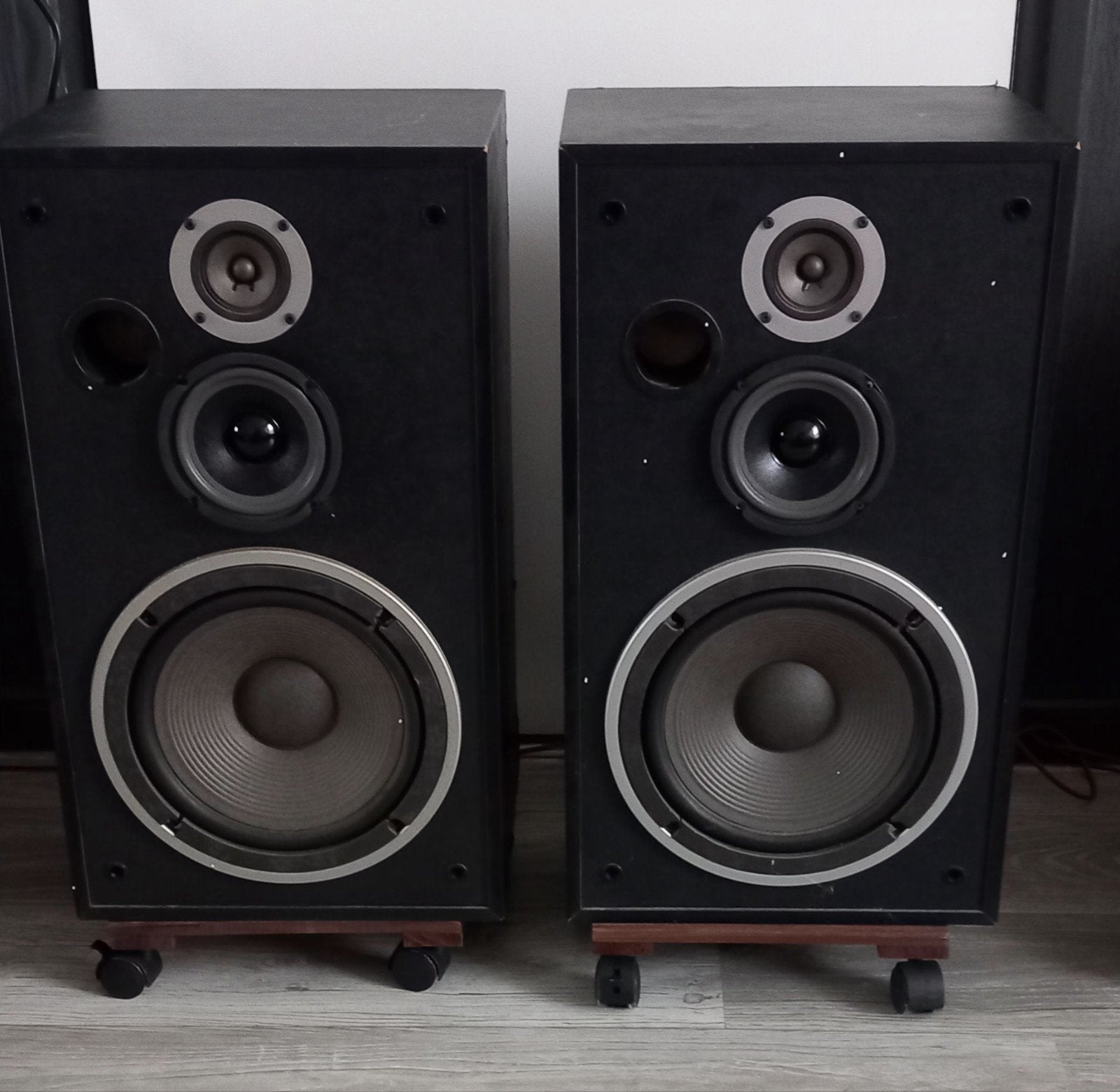 Pioneer CS-636 Speakers - 80 Watt, 8 Ohm