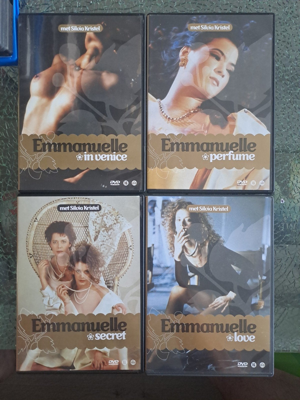 Emmanuelle - 4x (dvd), Cd's en Dvd's, Alle leeftijden, Ophalen of Verzenden, Zo goed als nieuw