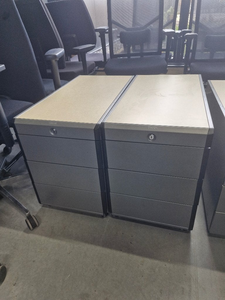 Zware Gispen ladeblokken voor bijvoorbeeld werkbank ( 20x ), Postbus, Gebruikt, Info@gispen.nl, Ophalen of Verzenden