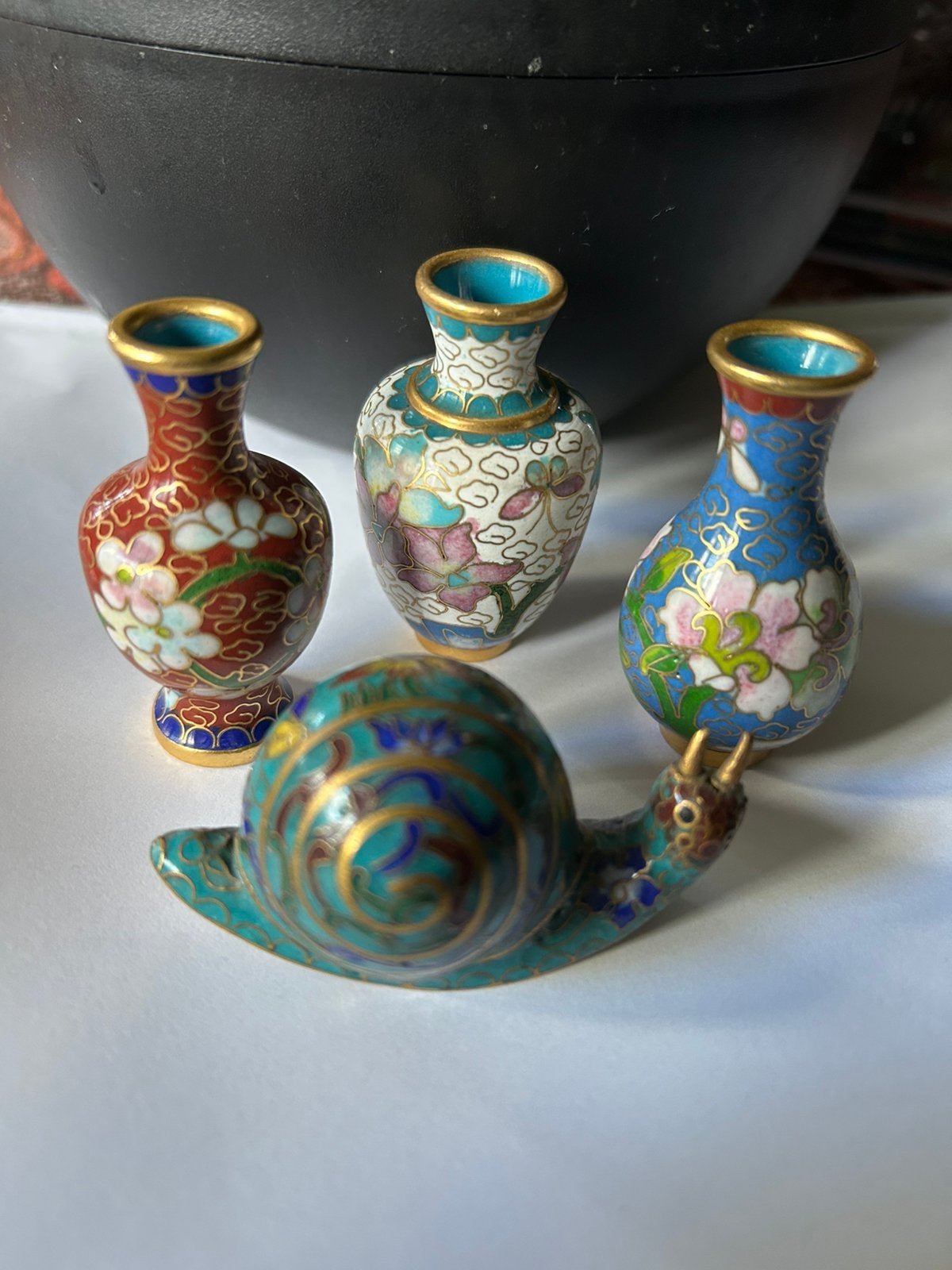Cloisonne vaasjes en slak, Ophalen of Verzenden