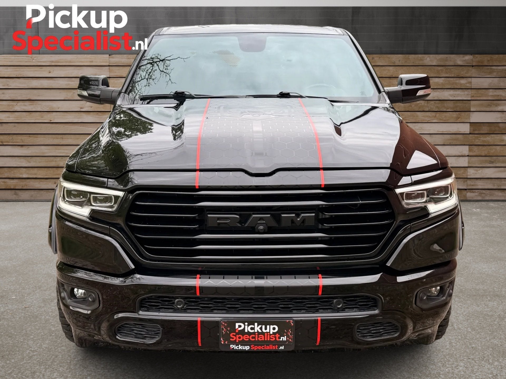 Dodge Ram 1500 5.7 V8 4x4 Crew Cab Big Horn , LONGBED , NIEU, Auto's, Dodge, Automaat, 5654 cc, Zwart, Leder