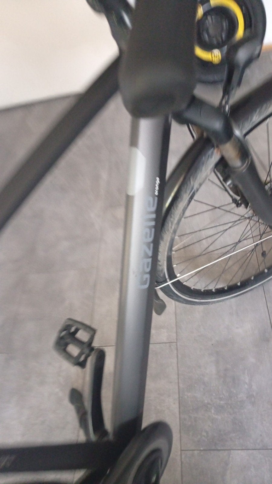 Heren fiets, Ophalen of Verzenden, Zo goed als nieuw, Elektrische step (E-scooter)