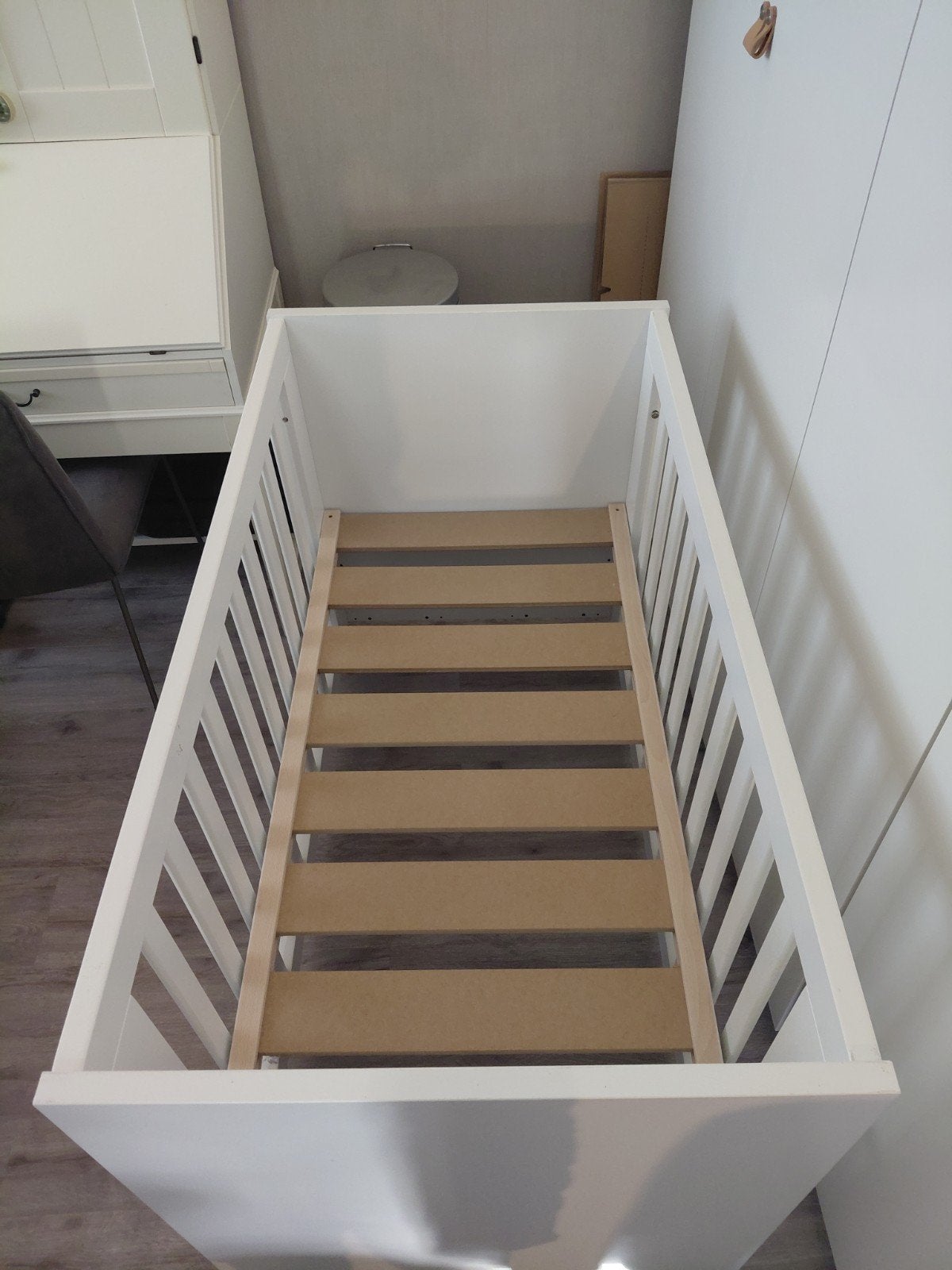 Wit Ledikant met Lattenbodem en Matras, Gebruikt, Minder dan 140 cm, Minder dan 70 cm, Ophalen