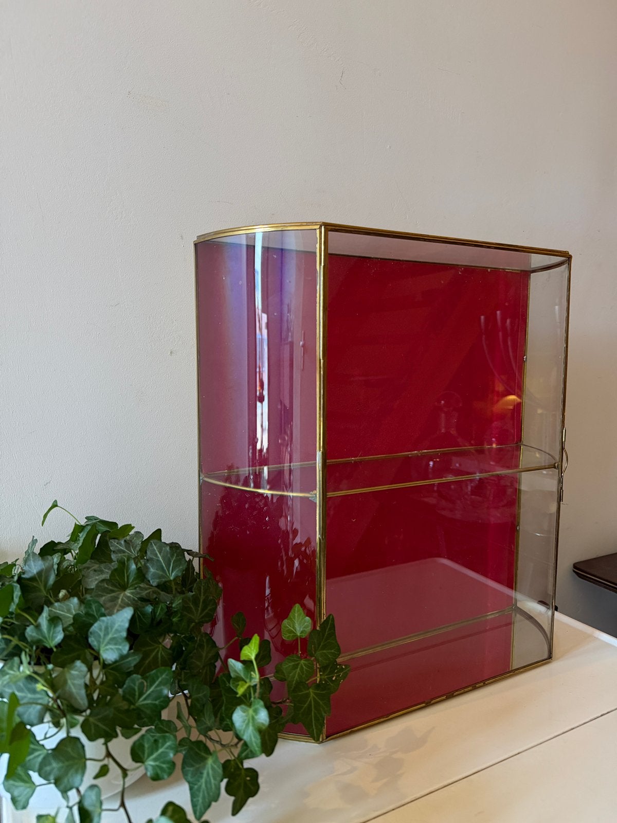 Art Deco Vitrinekast jaren ‘30, Minder dan 50 cm, Gebruikt, U, Ophalen of Verzenden