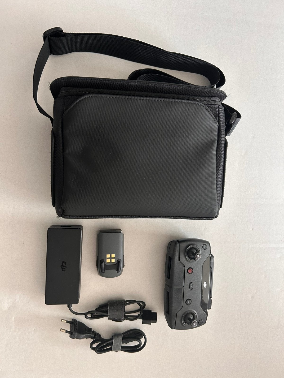 DJI Spark Remote Controler, batterij, lader en tas, Ophalen of Verzenden, Zo goed als nieuw