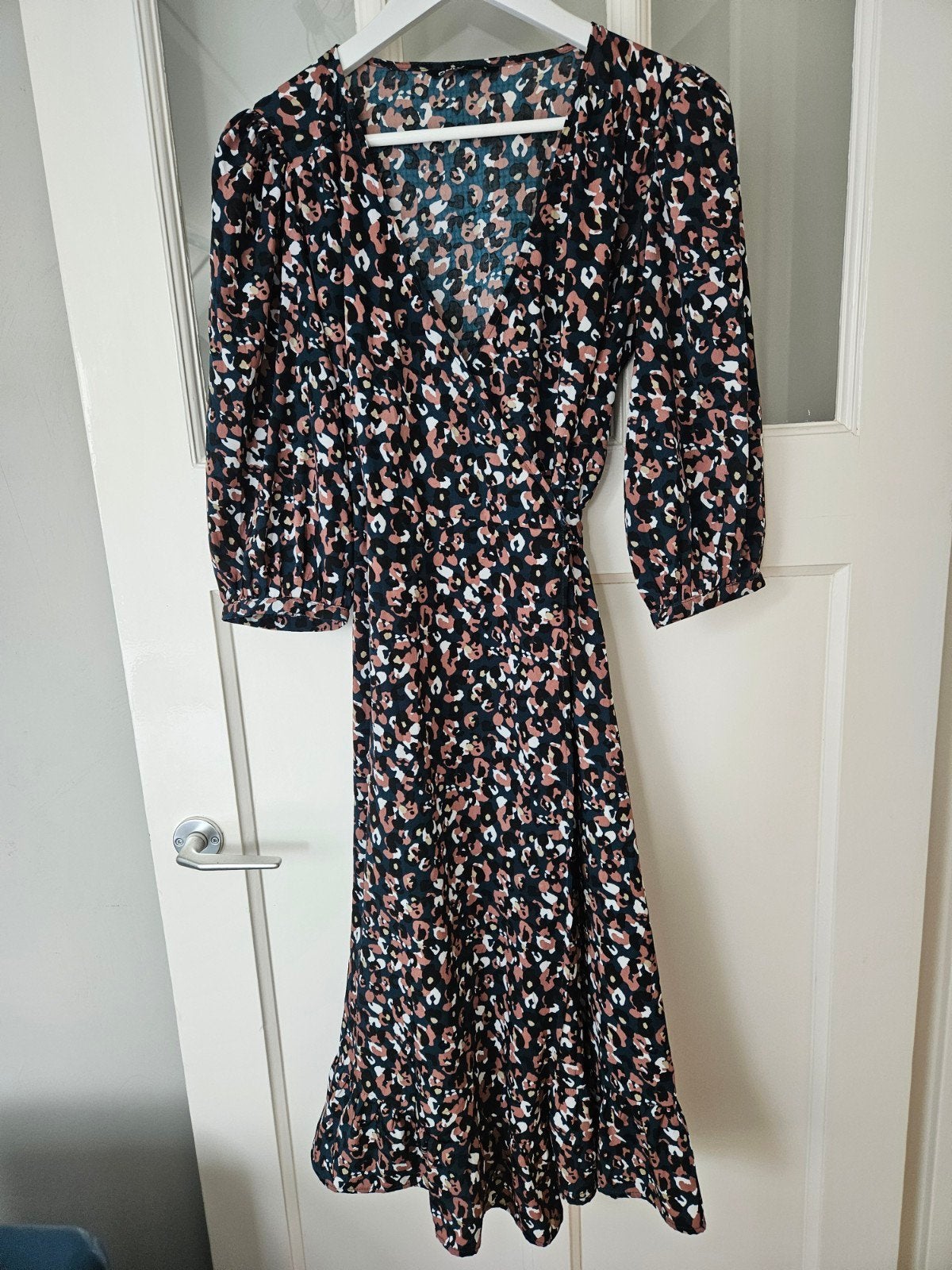 ONLY wikkel jurk met print, Kleding | Dames, Meerkleurig, Ophalen of Verzenden, Maat 36 (S), Onder de knie