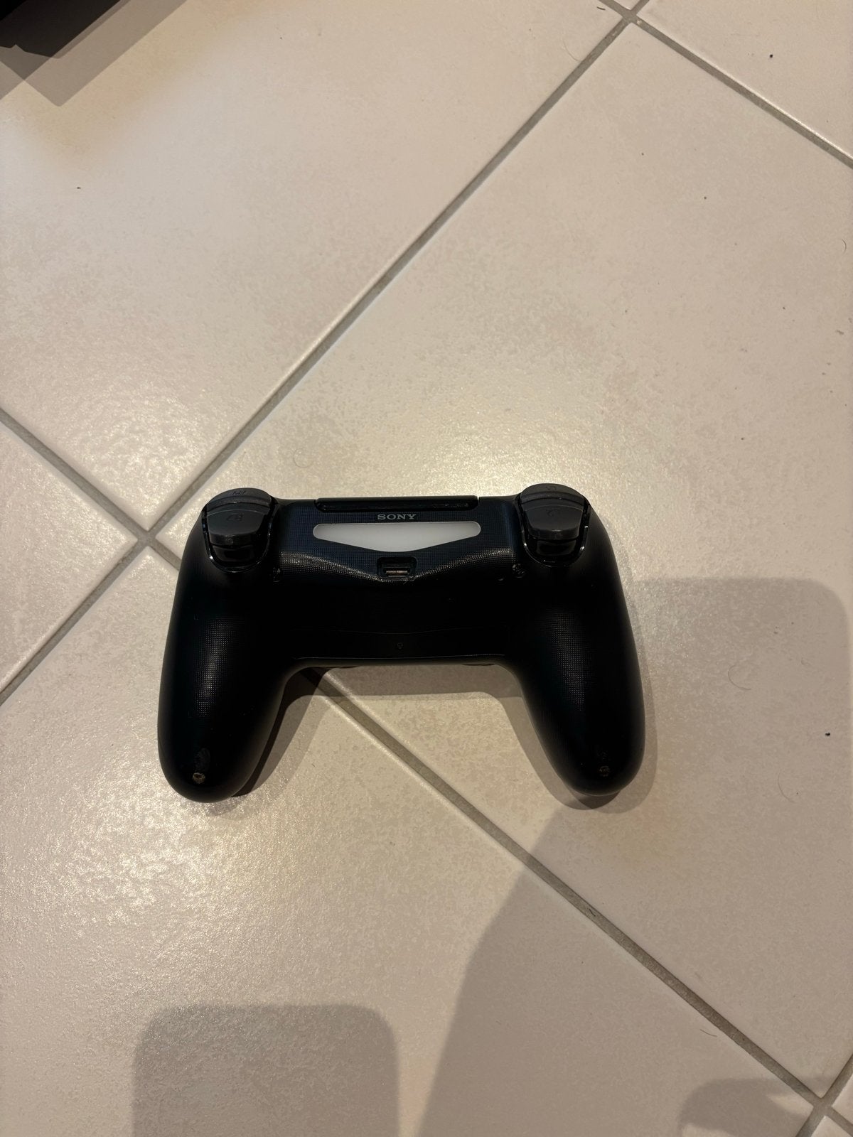 PlayStation 4 met controller en kabels, Ophalen, Gebruikt, Met 1 controller