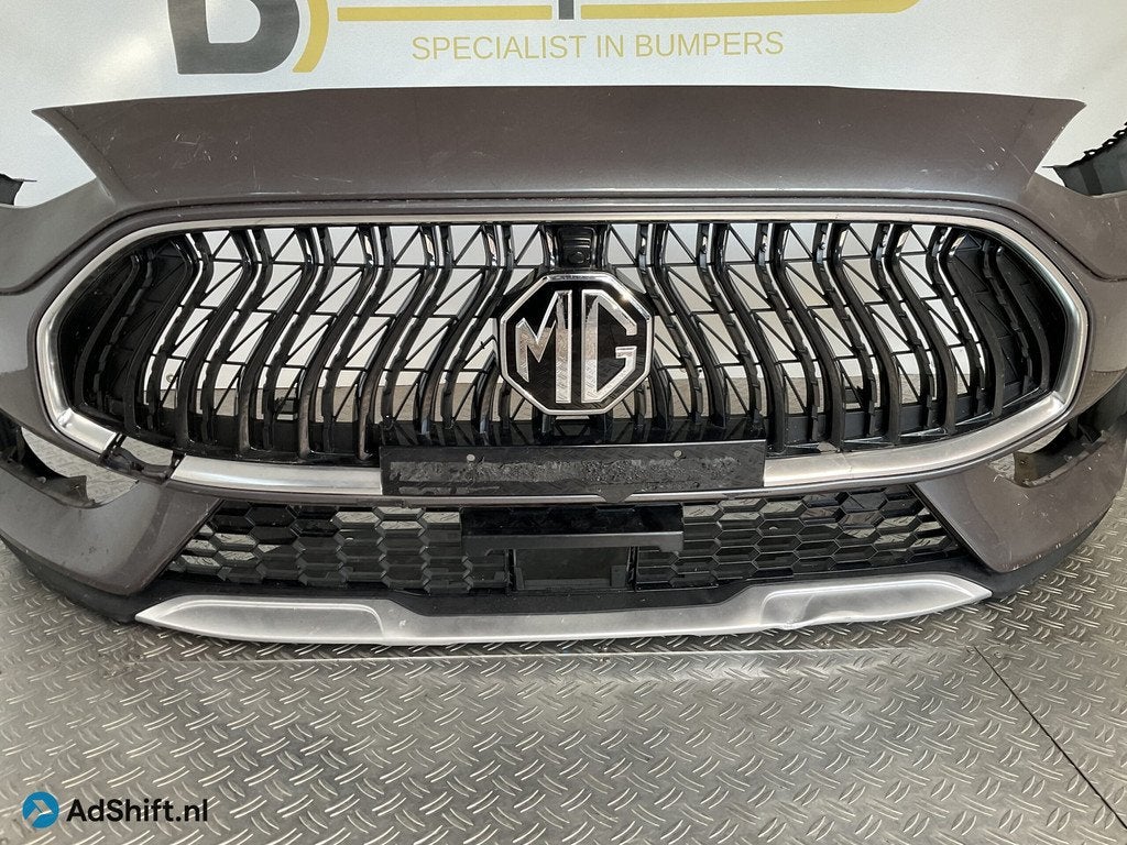 Bumper MG HS Hybrid Facelift 22-25 P10947207 Voorbumper M1-1, Bumper