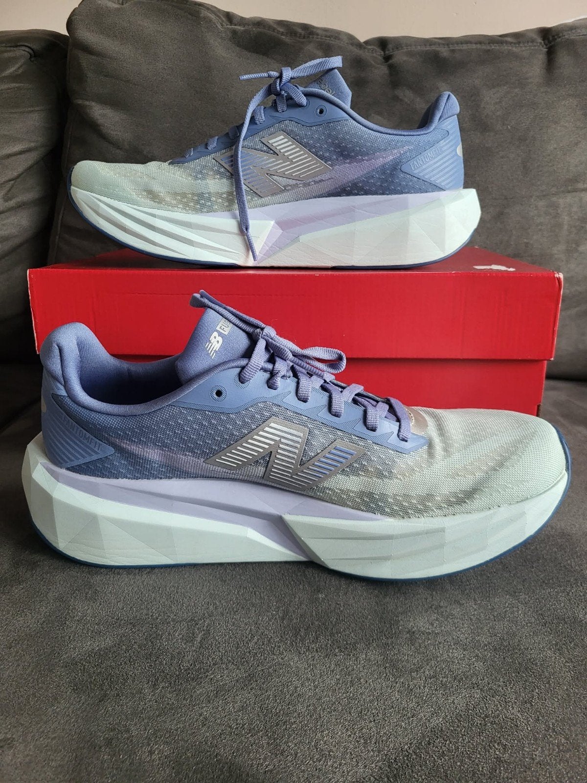 New Balance FuelCell Rebel v5 – Maat 43,28 cm– ZGAN, Ophalen of Verzenden, Zo goed als nieuw, Schoenen